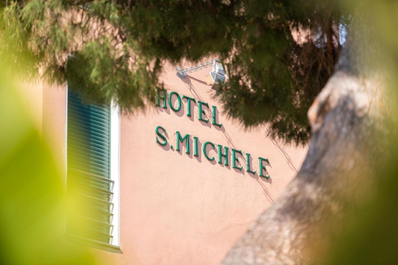 Hotel San Michele Celle Ligure Exterior photo